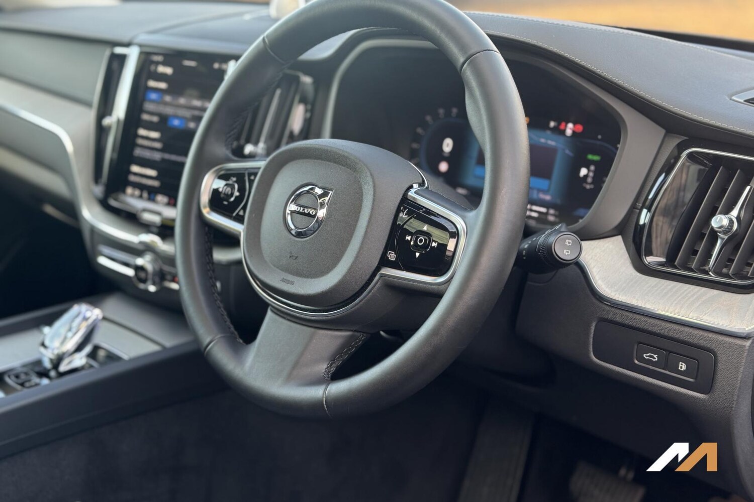 Used Volvo XC60 2024 for sale - 77516055: Photo 24