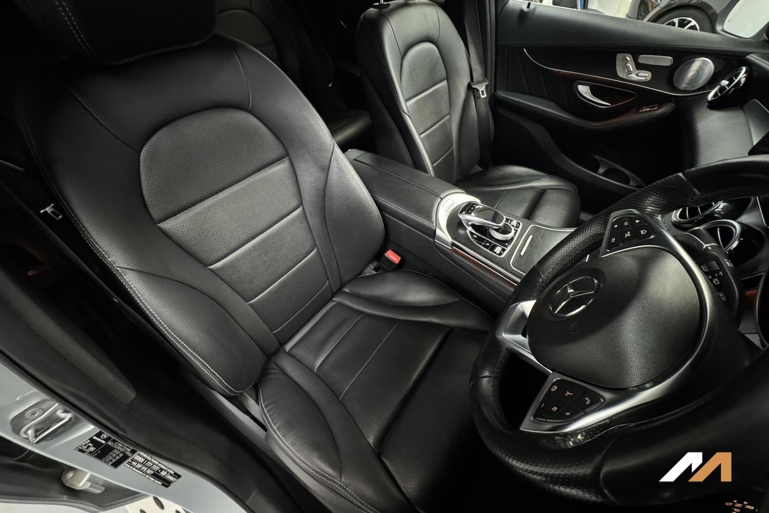 Used Mercedes-Benz GLC 2016 for sale - 77977380: Photo 17