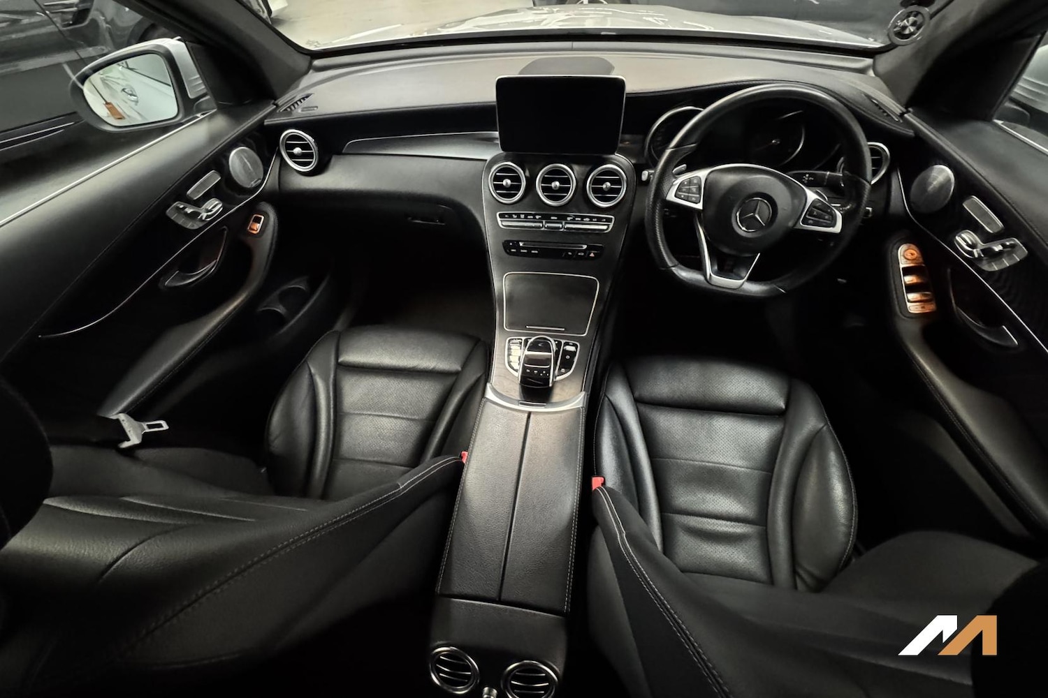 Used Mercedes-Benz GLC 2016 for sale - 77977380: Photo 3