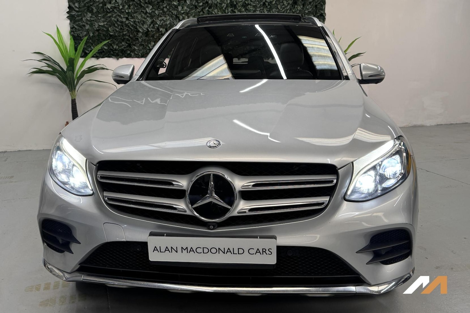 Used Mercedes-Benz GLC 2016 for sale - 77977380: Photo 4