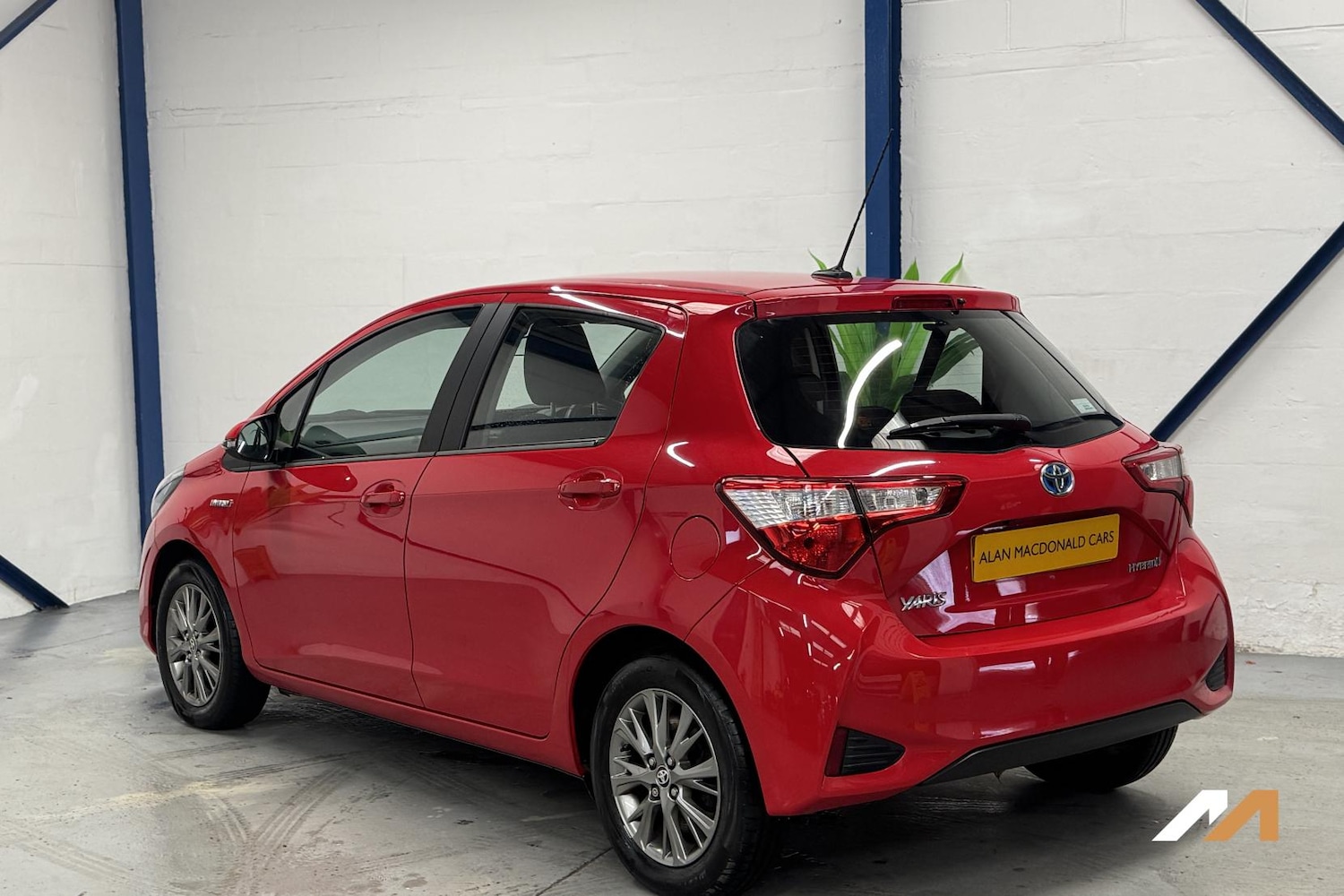 Used Toyota Yaris 2020 for sale - 77704416: Photo 35