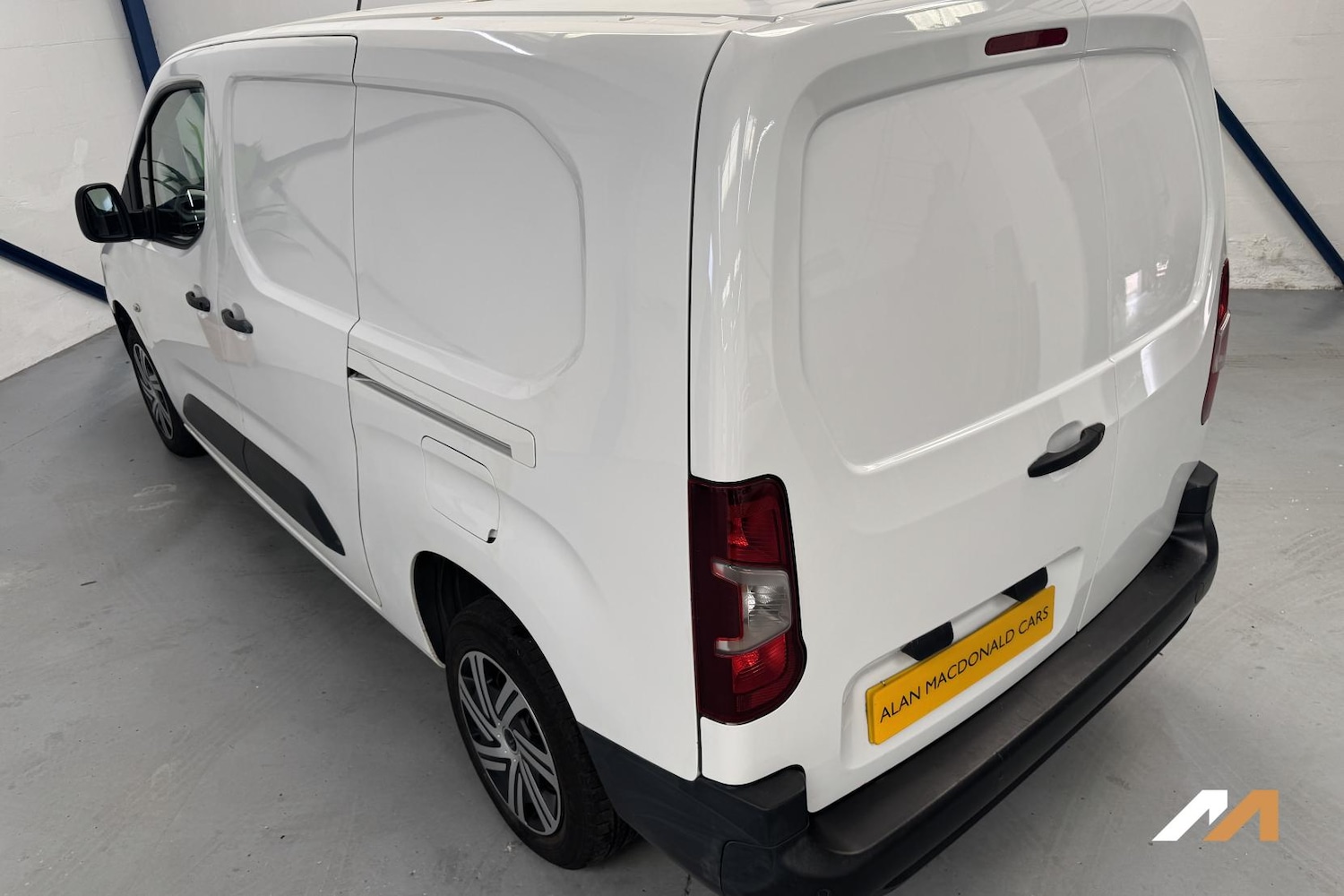 Vehicle 21