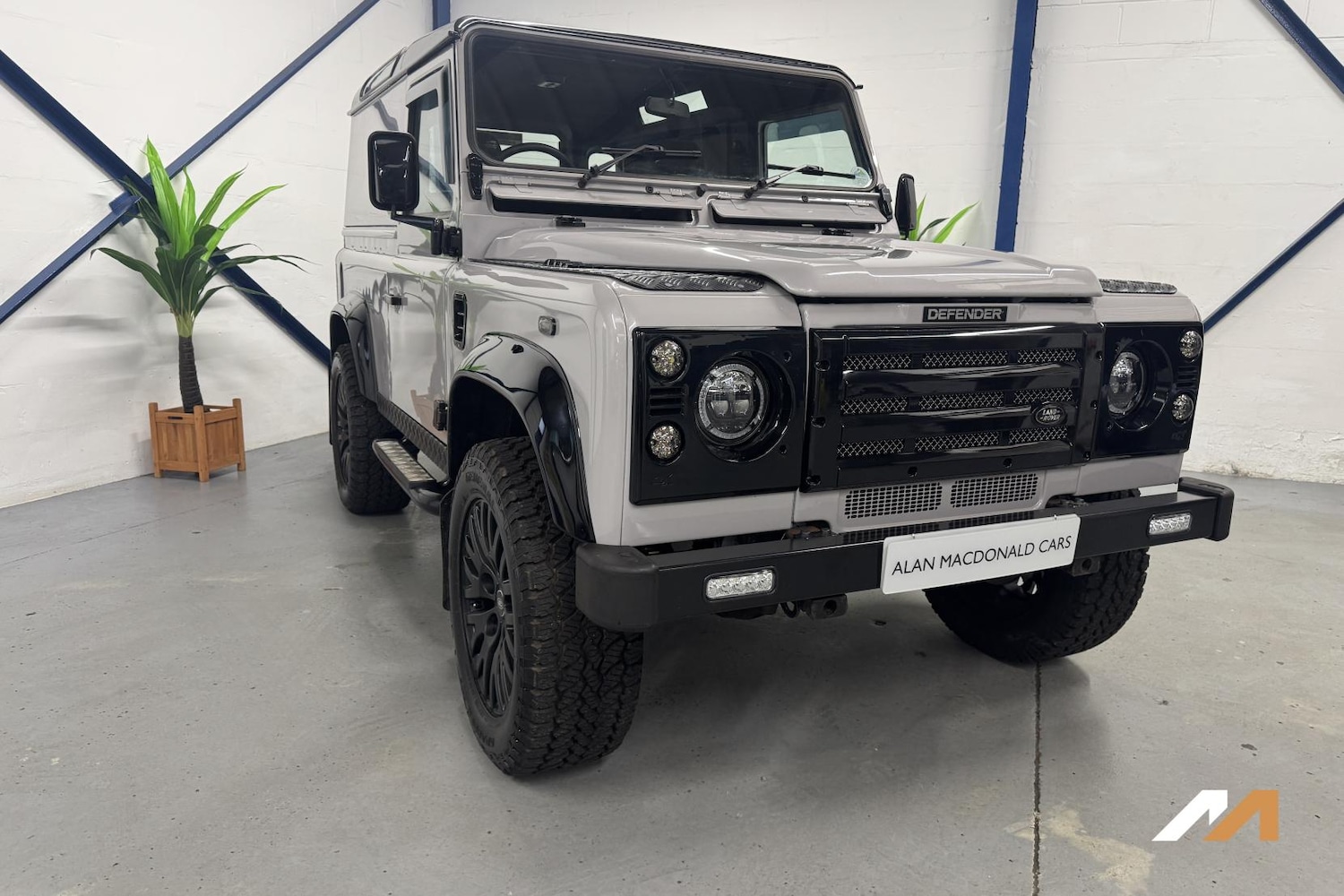 Used Land Rover Defender 2005 for sale - 78014784: Photo 1