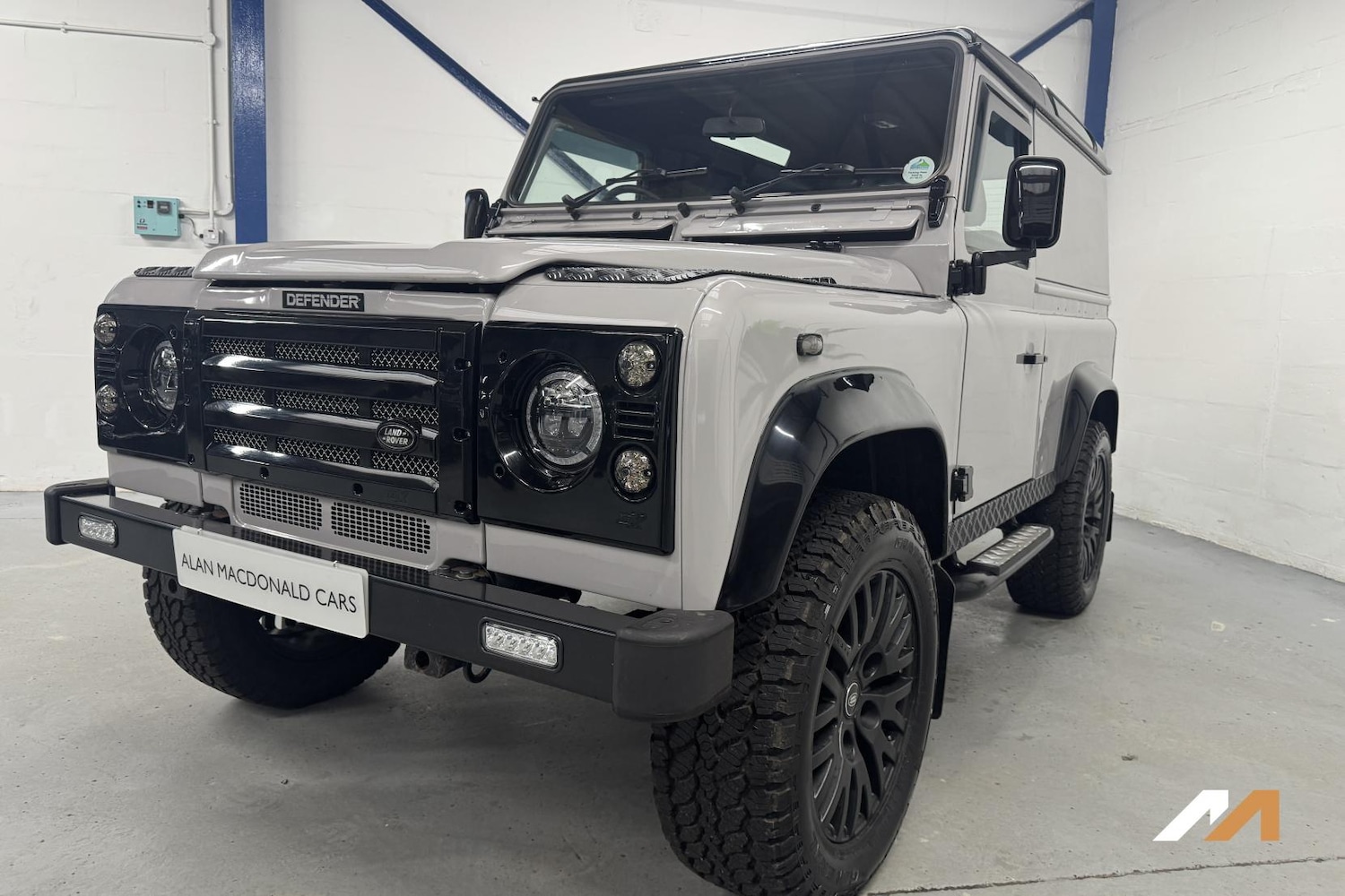 Used Land Rover Defender 2005 for sale - 78014784: Photo 3