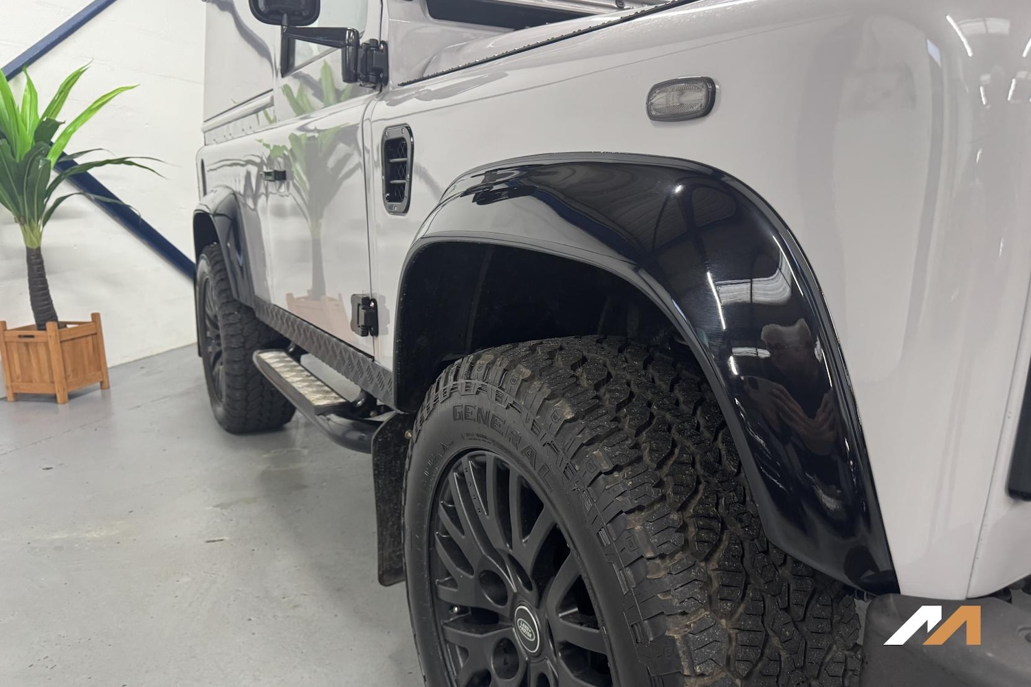 Used Land Rover Defender 2005 for sale - 78014784: Photo 8