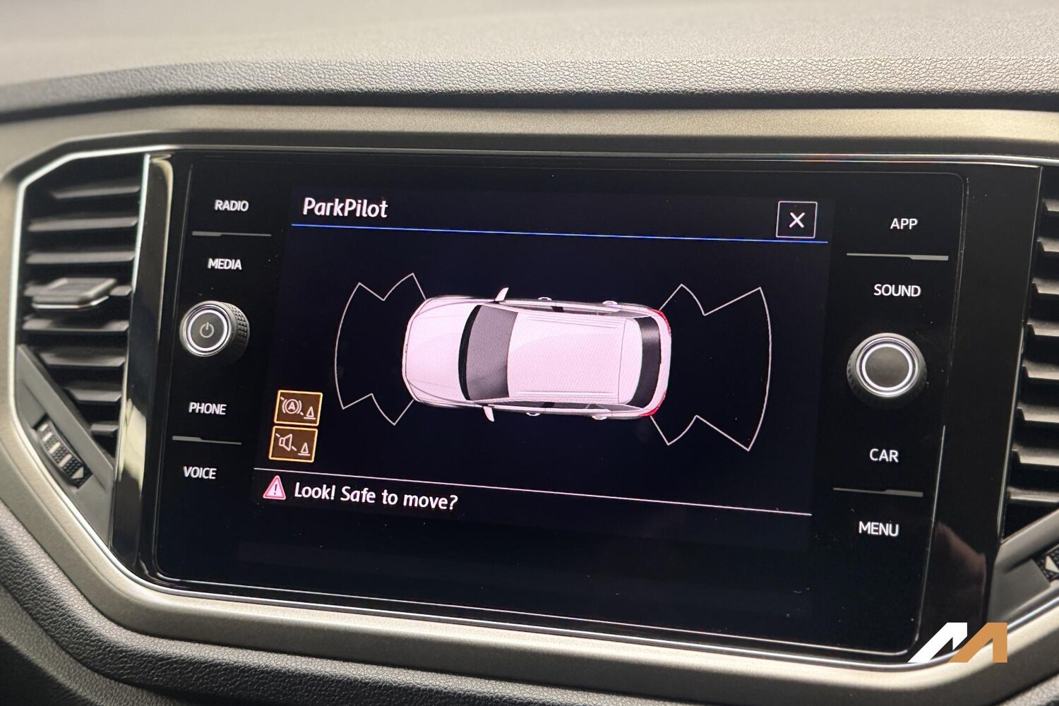 Used Volkswagen T-Roc 2020 for sale - 77516066: Photo 24