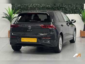 Used Volkswagen Golf 2021 for sale - 79031976: Photo