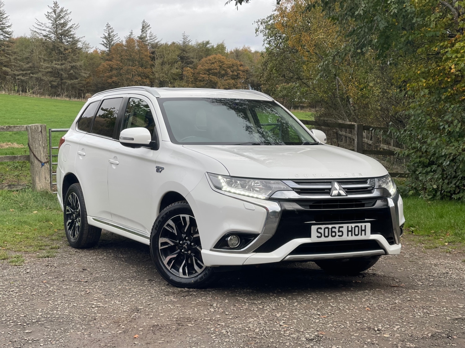 Used Mitsubishi Outlander 2016 for sale - 76264999: Photo 1