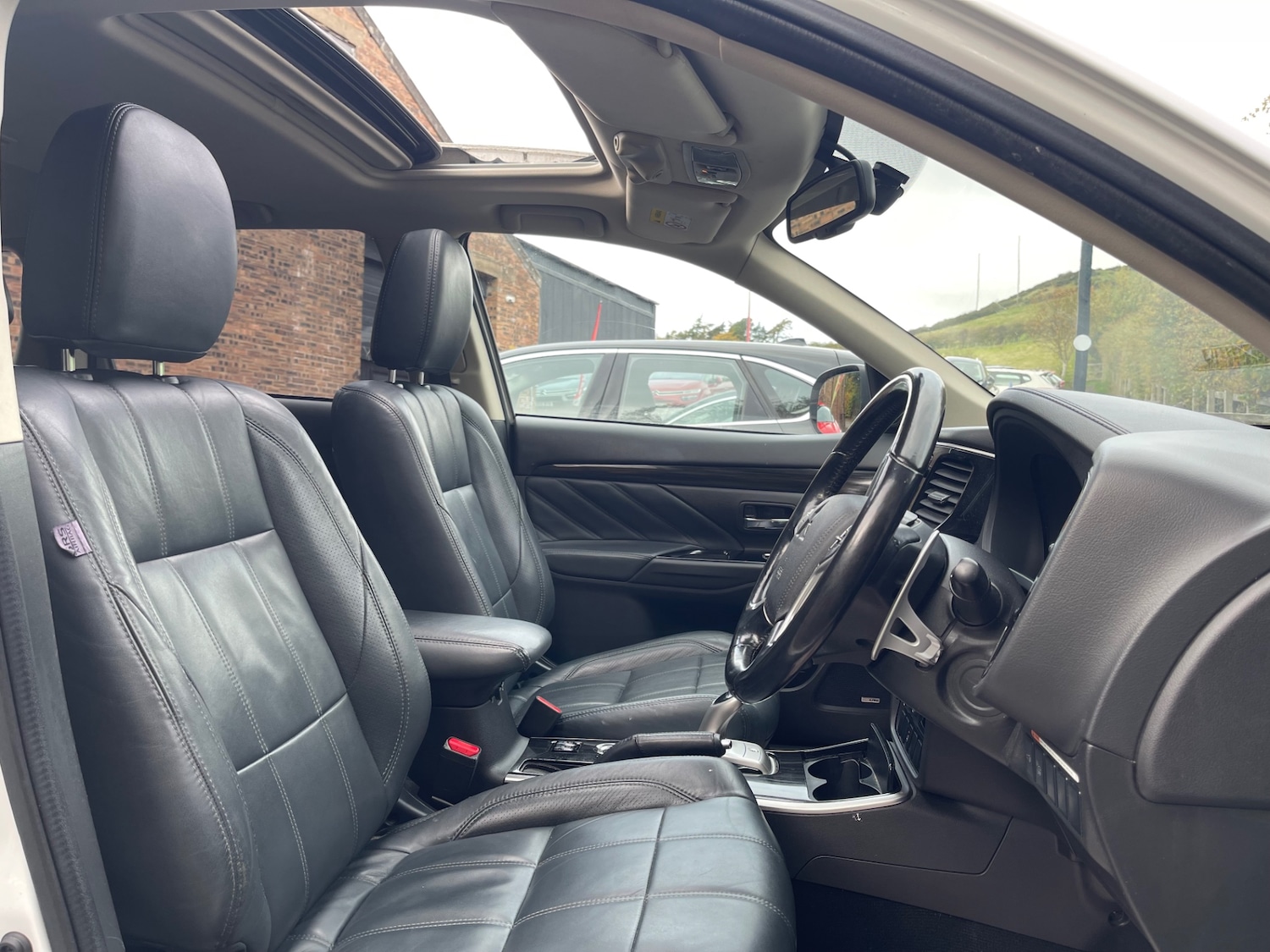 Used Mitsubishi Outlander 2016 for sale - 76264999: Photo 12