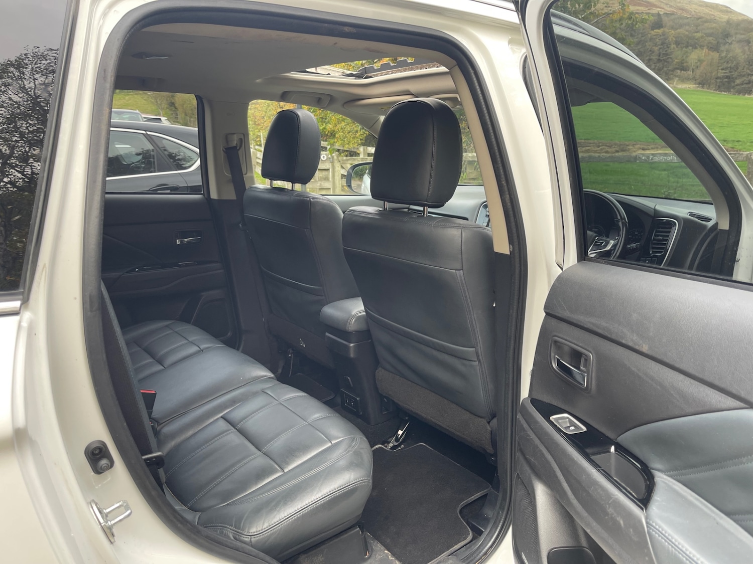 Used Mitsubishi Outlander 2016 for sale - 76264999: Photo 21