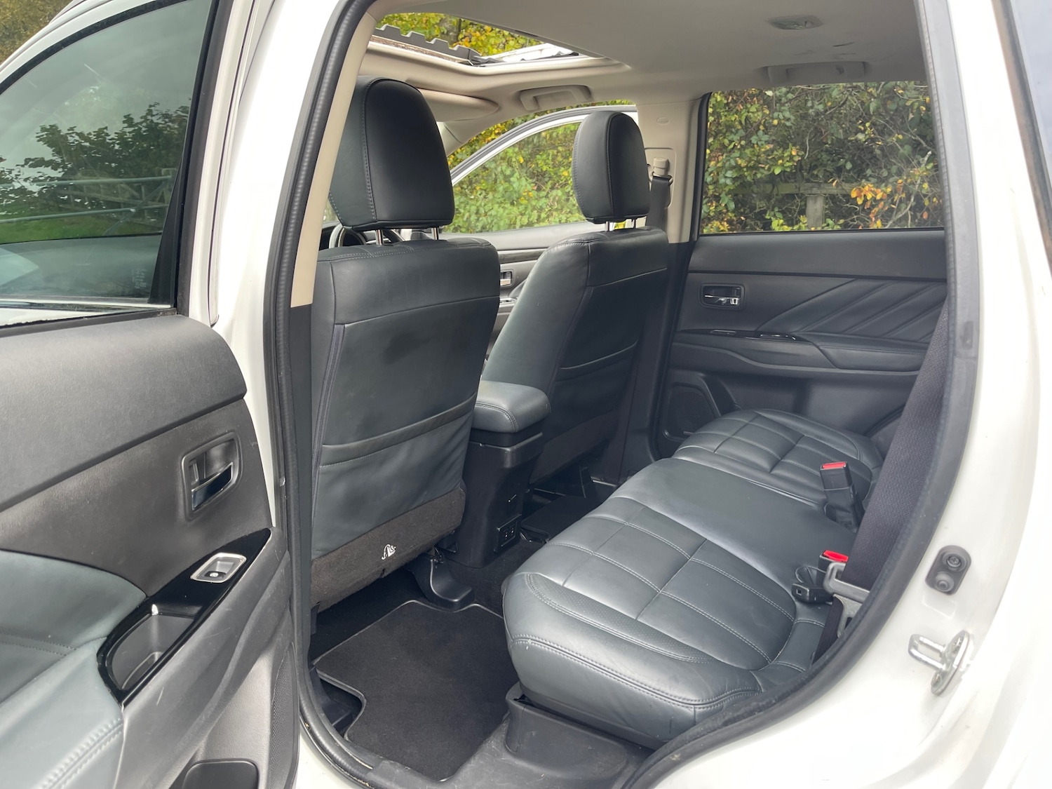 Used Mitsubishi Outlander 2016 for sale - 76264999: Photo 23