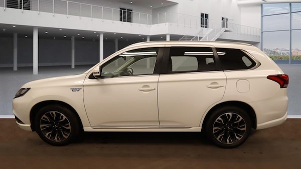 Used Mitsubishi Outlander 2016 for sale - 76264999: Photo 6
