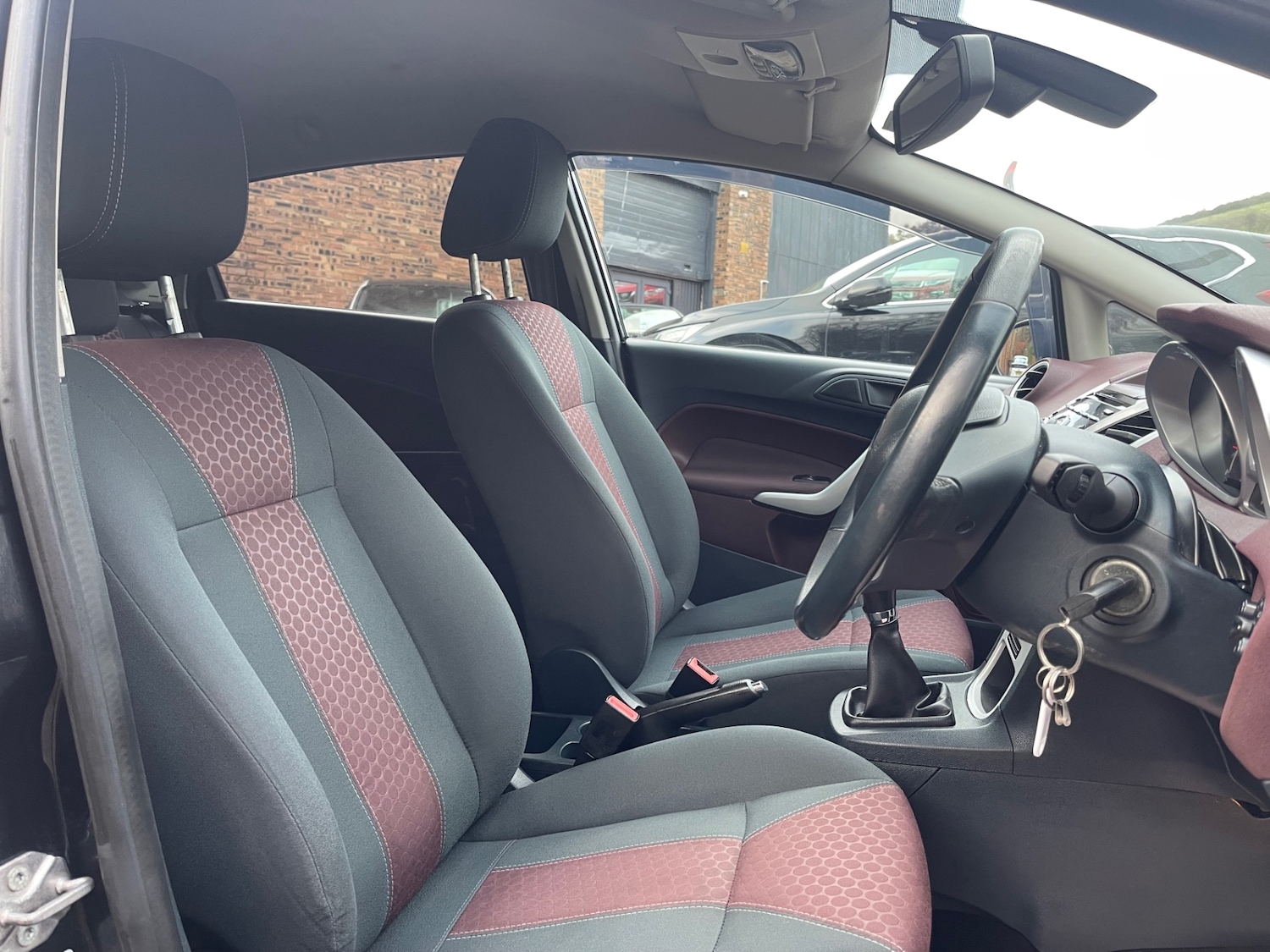 Used Ford Fiesta 2010 for sale - 77046197: Photo 6