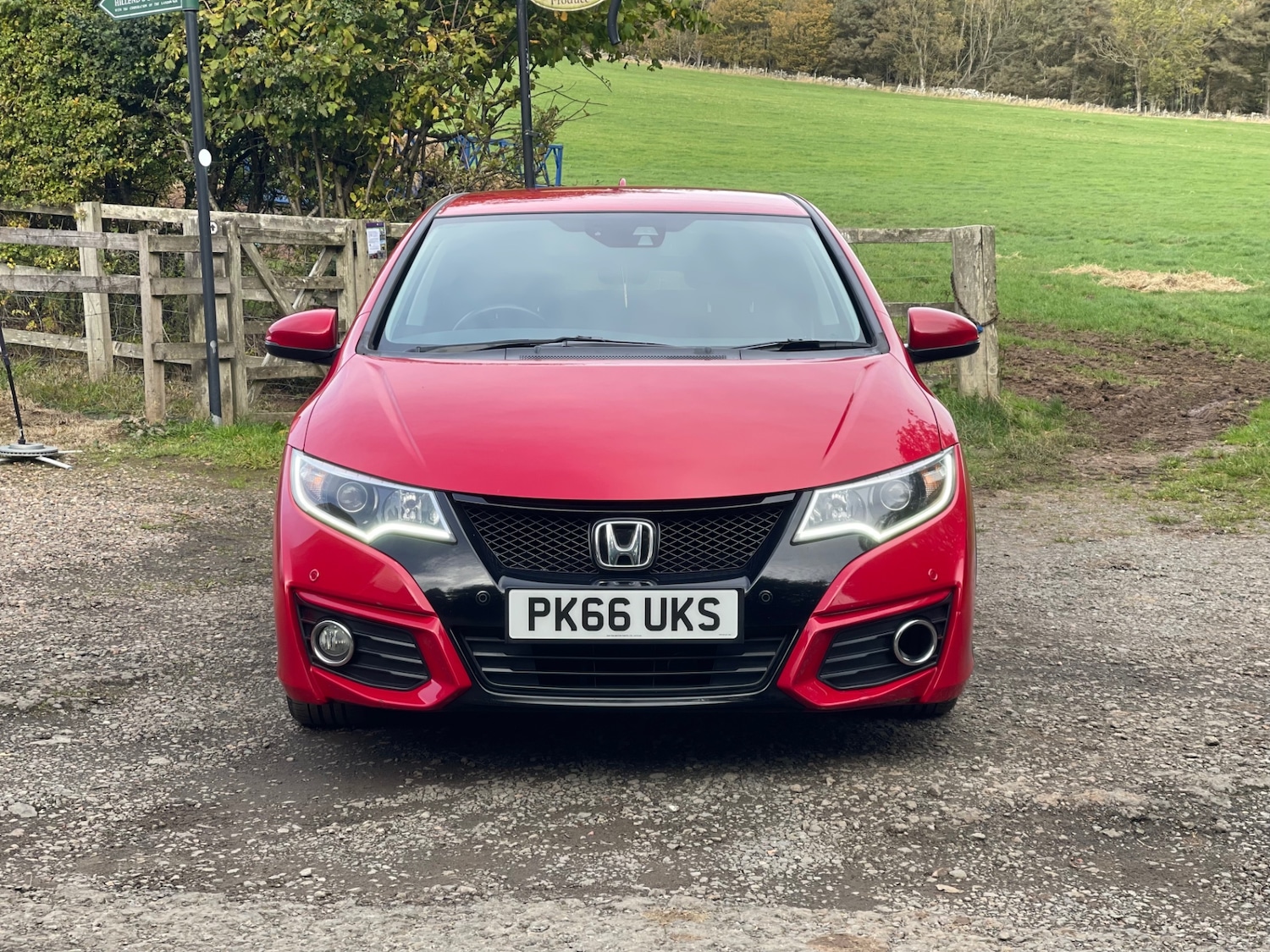 Used Honda Civic 2016 for sale - 76146340: Photo 2