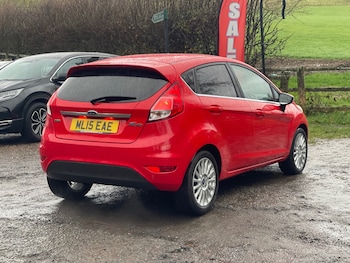 Used Ford Fiesta 2015 for sale - 76859293: Photo