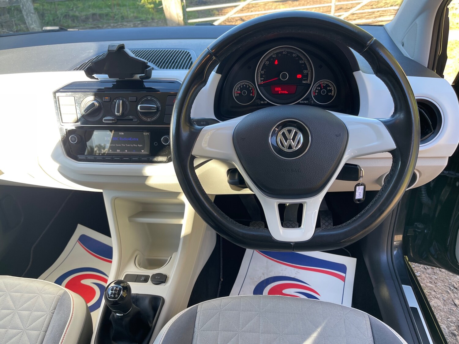 Used Volkswagen up! 2016 for sale - 76046110: Photo 11