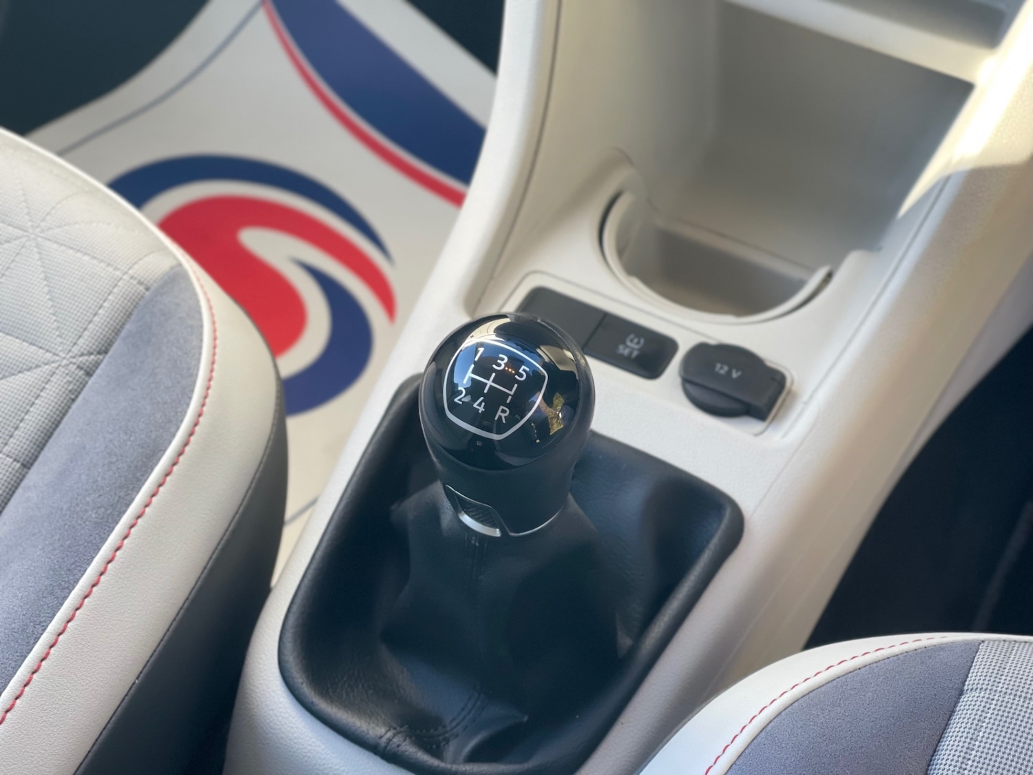 Used Volkswagen up! 2016 for sale - 76046110: Photo 14