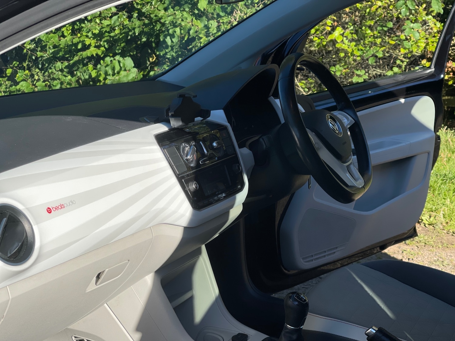 Used Volkswagen up! 2016 for sale - 76046110: Photo 21