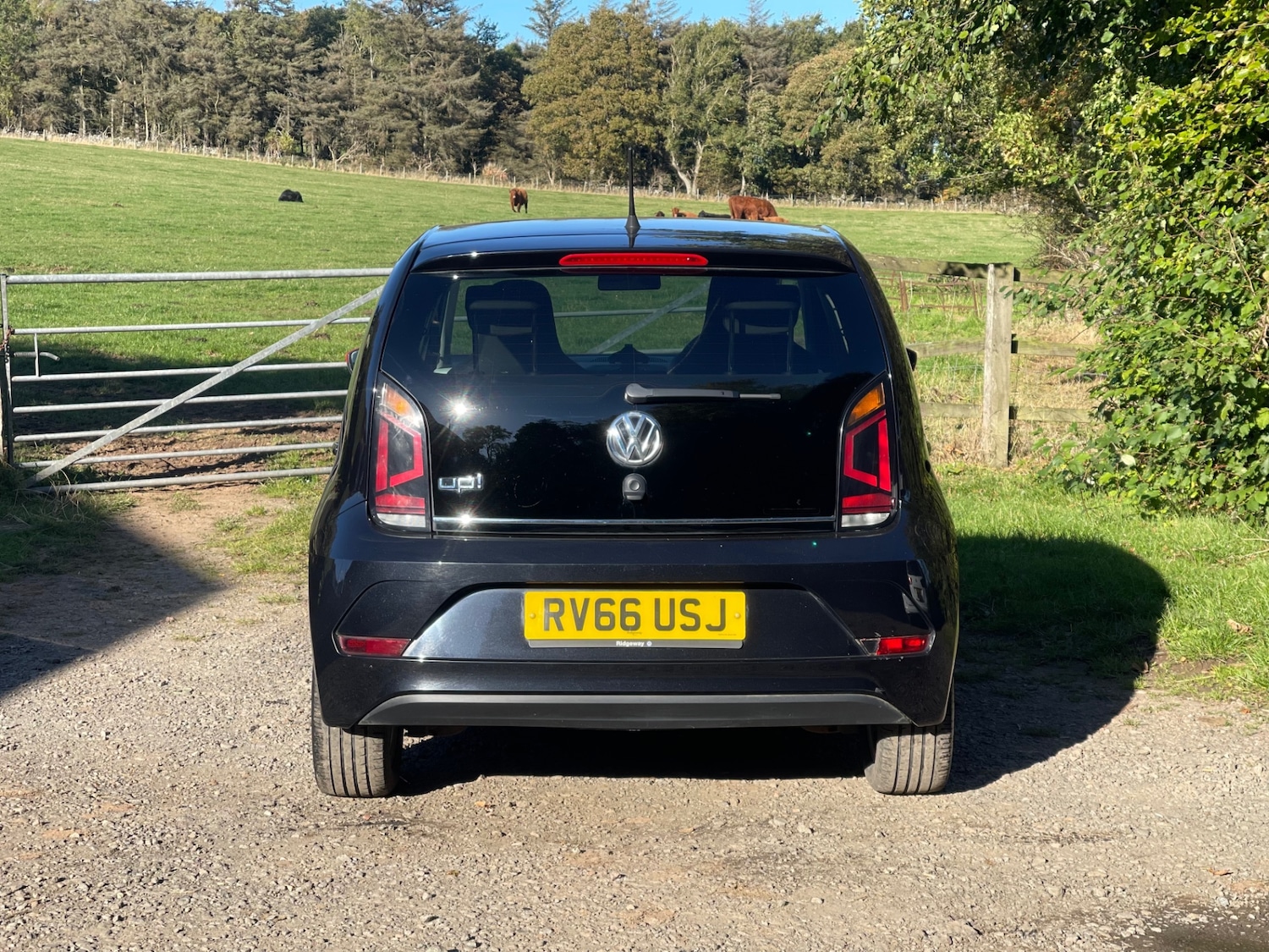 Used Volkswagen up! 2016 for sale - 76046110: Photo 4