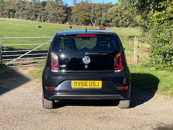 Used Volkswagen up! 2016 for sale - 76046110: Photo 4