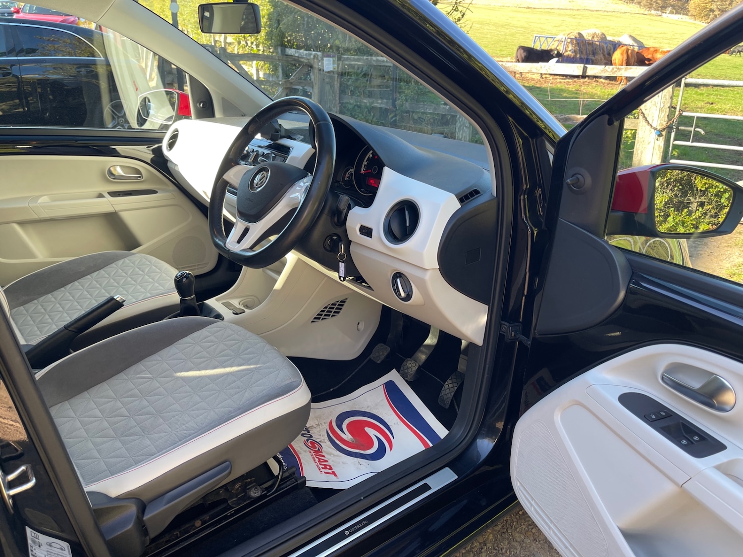 Used Volkswagen up! 2016 for sale - 76046110: Photo 7
