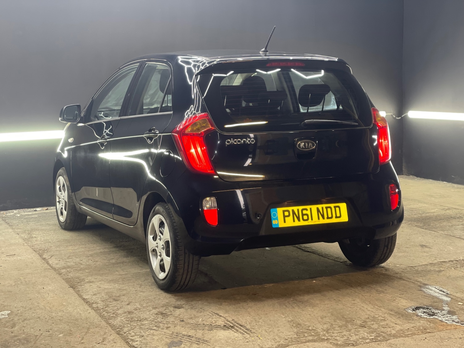 Used Kia Picanto 2011 for sale - 77450813: Photo 8
