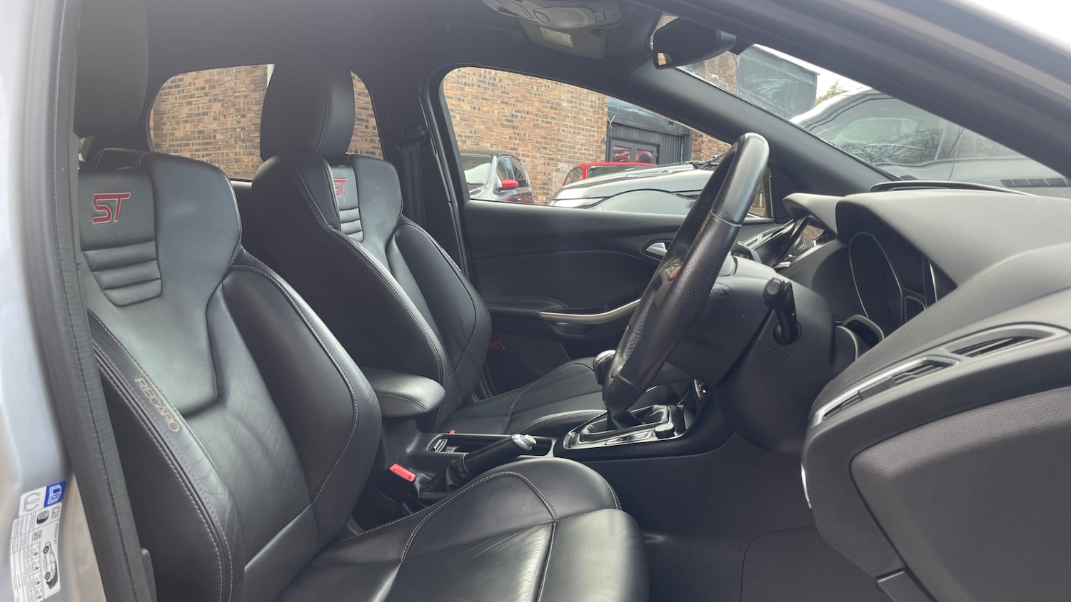 Used Ford Focus 2017 for sale - 76534090: Photo 10