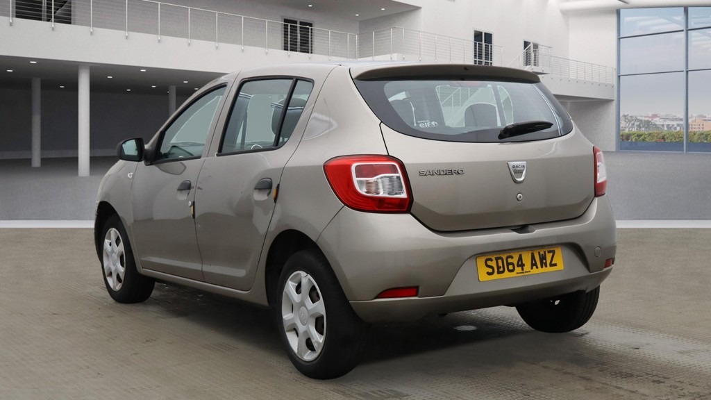 Used Dacia Sandero 2014 for sale - 76319587: Photo 2