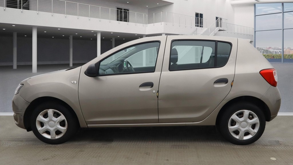 Used Dacia Sandero 2014 for sale - 76319587: Photo 3