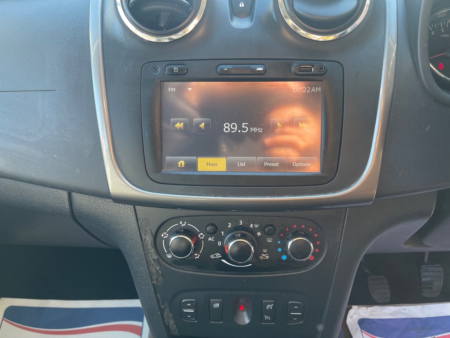 Used Dacia Sandero Stepway 2014 for sale - 77732773: Photo 11