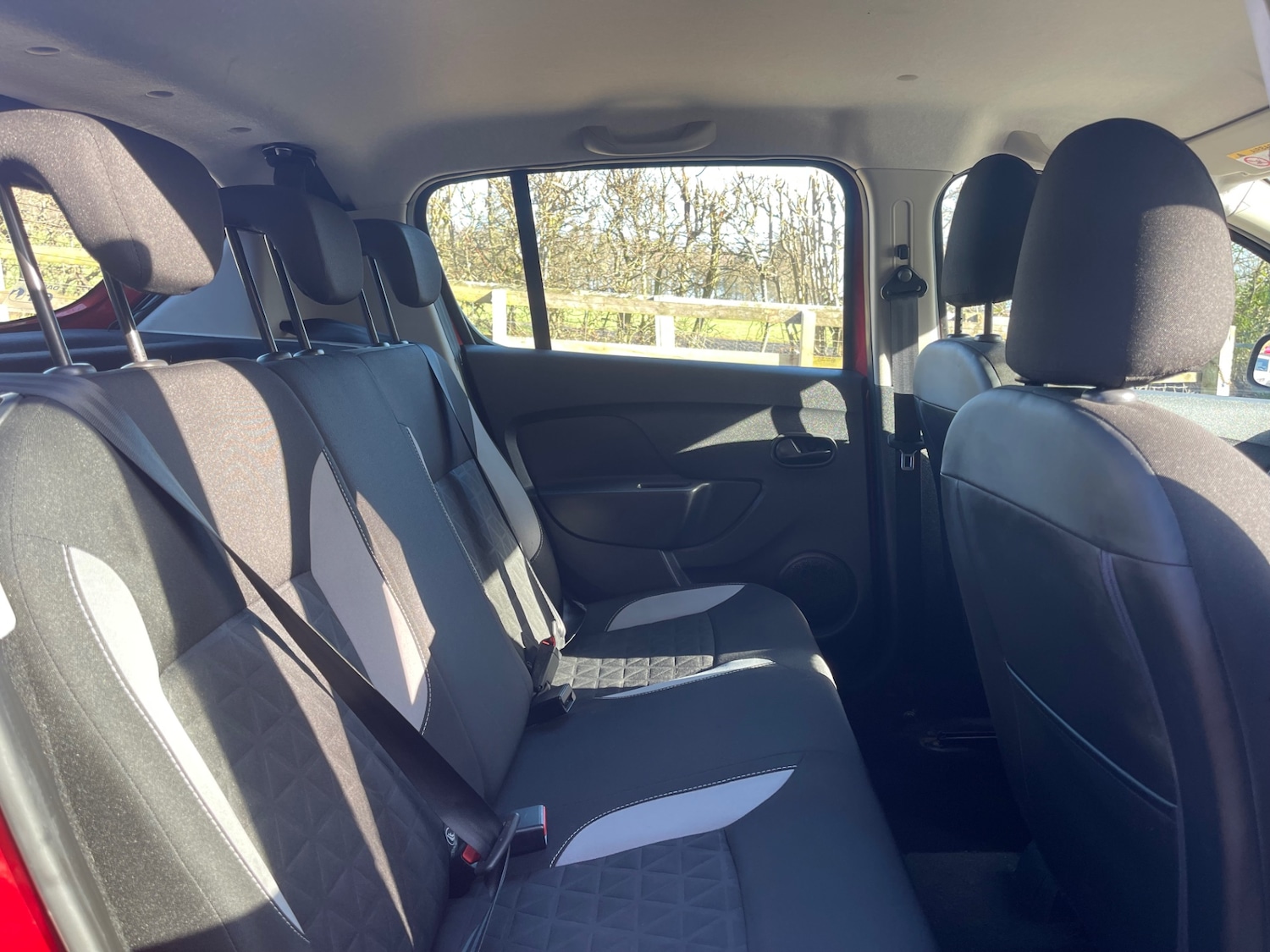 Used Dacia Sandero Stepway 2014 for sale - 77732773: Photo 14