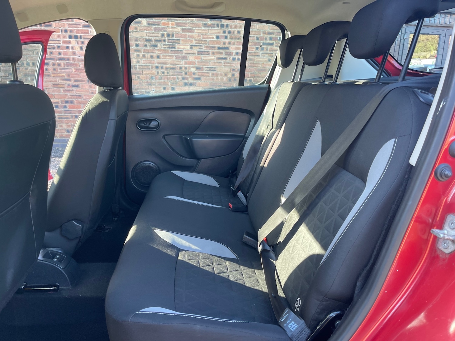 Used Dacia Sandero Stepway 2014 for sale - 77732773: Photo 16