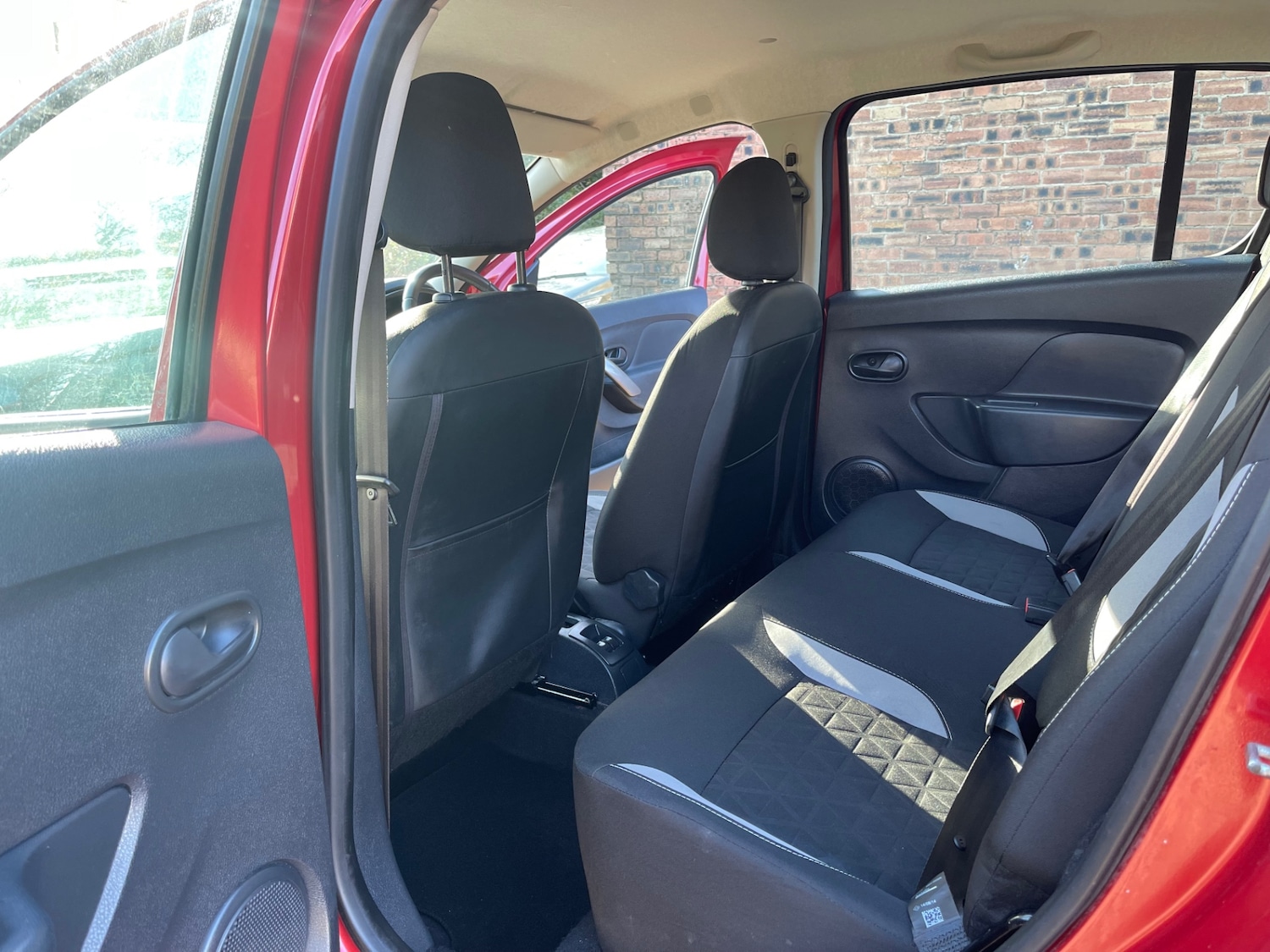 Used Dacia Sandero Stepway 2014 for sale - 77732773: Photo 17