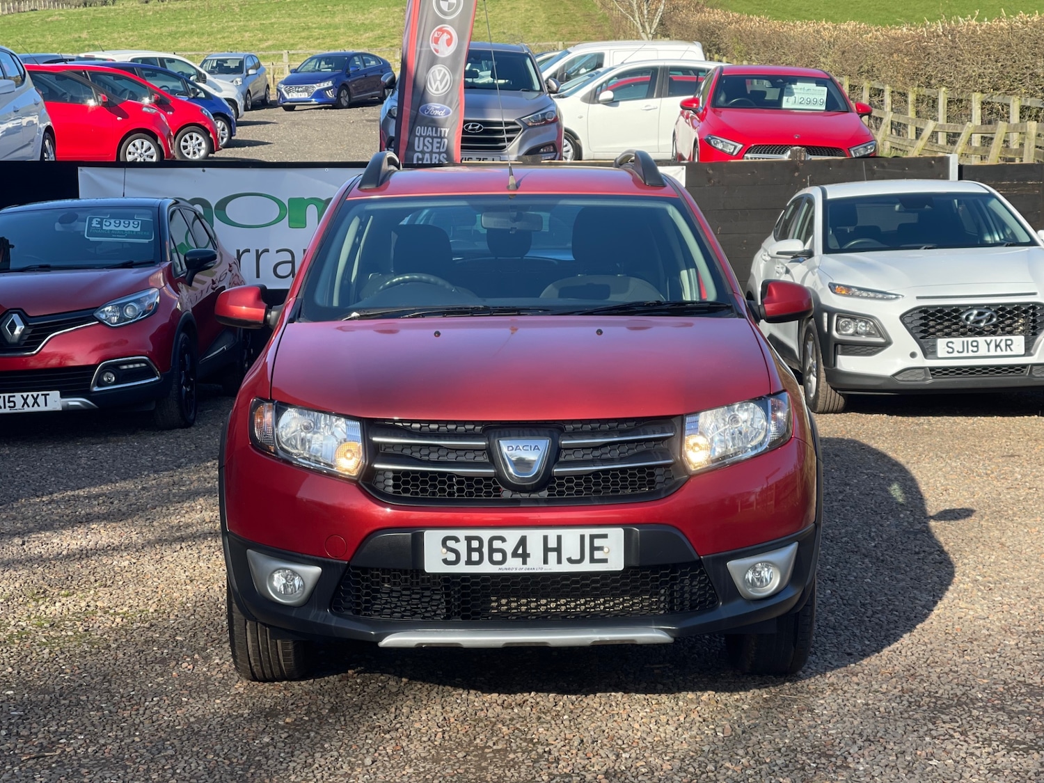 Used Dacia Sandero Stepway 2014 for sale - 77732773: Photo 2