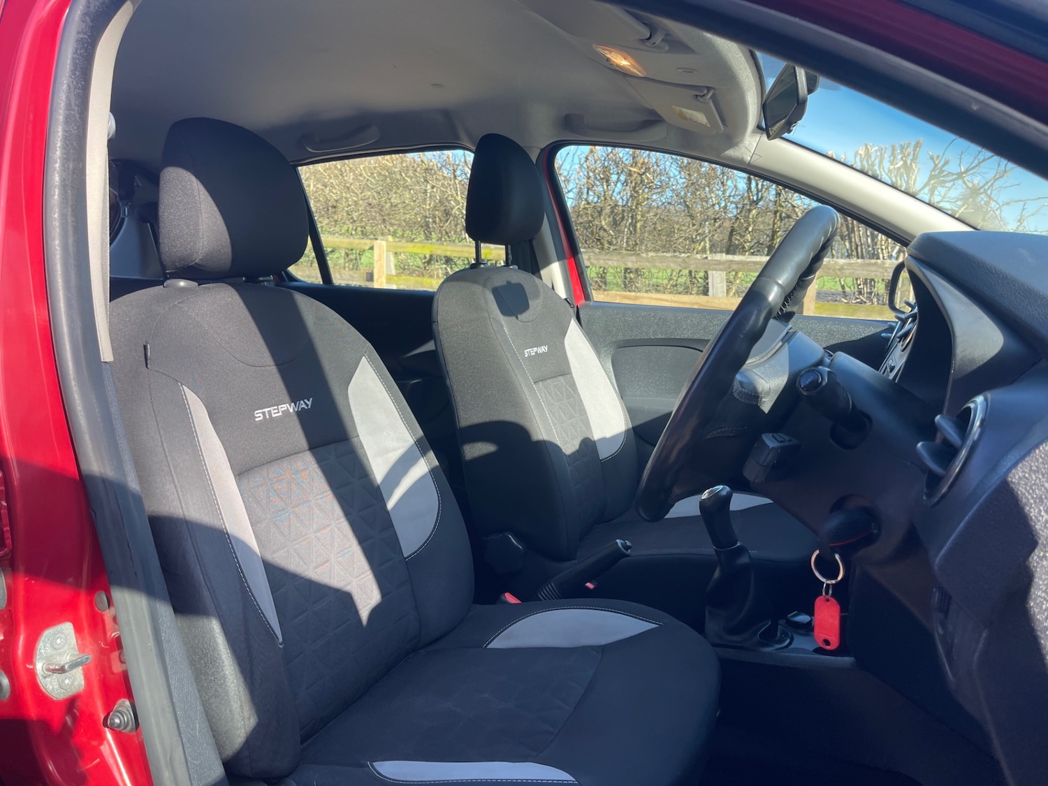 Used Dacia Sandero Stepway 2014 for sale - 77732773: Photo 8