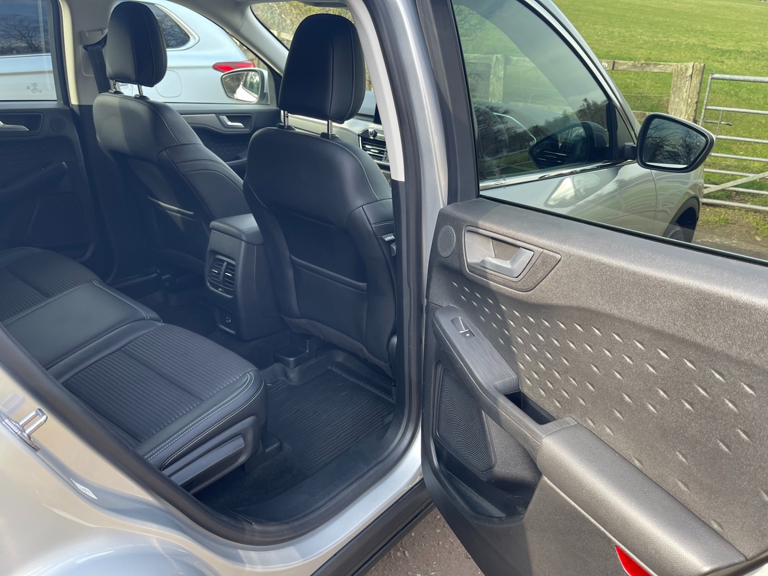 Vehicle 28