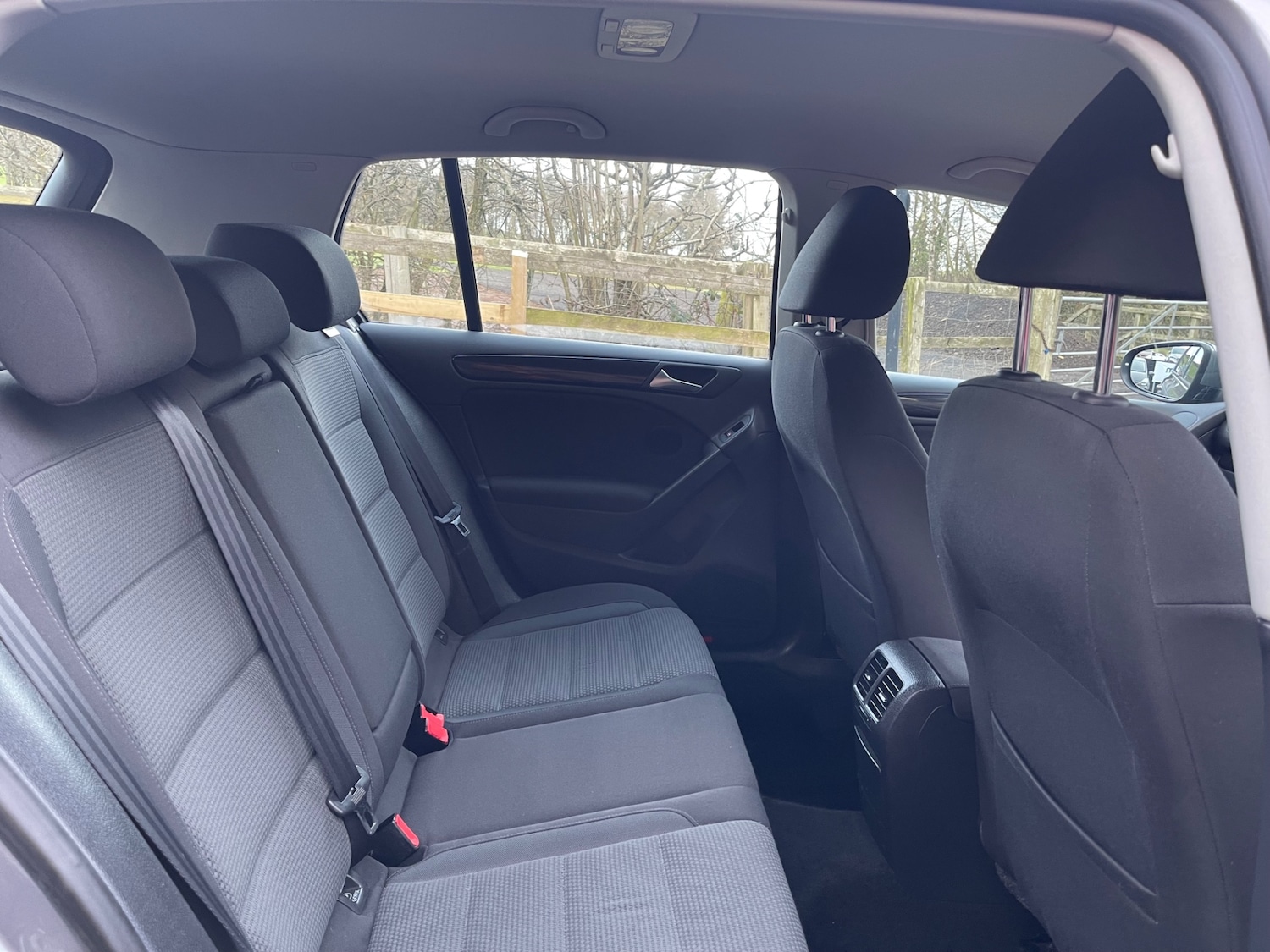 Used Volkswagen Golf 2010 for sale - 77650022: Photo 11