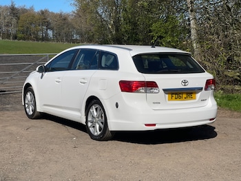 Used Toyota Avensis 2011 for sale - 78356853: Photo