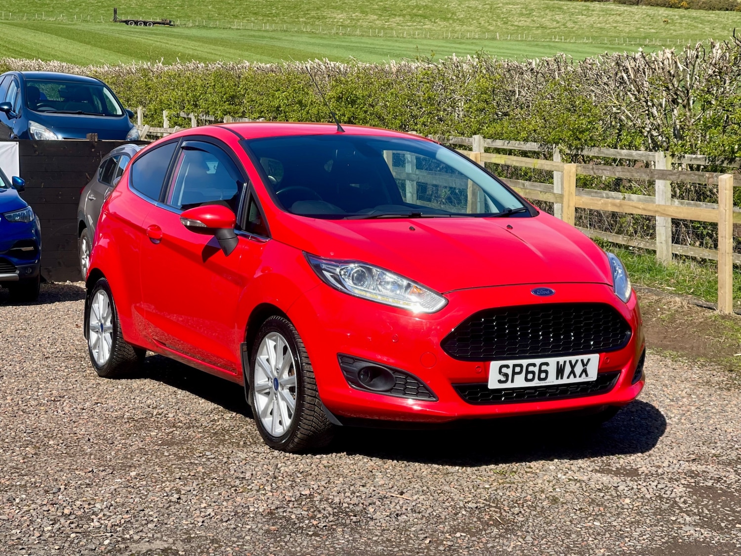 Used Ford Fiesta 2016 for sale - 78210432: Photo 2