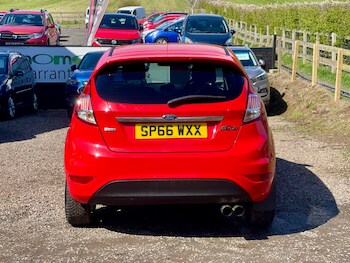 Used Ford Fiesta 2016 for sale - 78210432: Photo