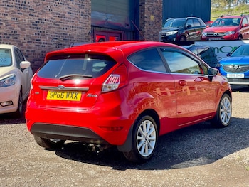 Used Ford Fiesta 2016 for sale - 78210432: Photo