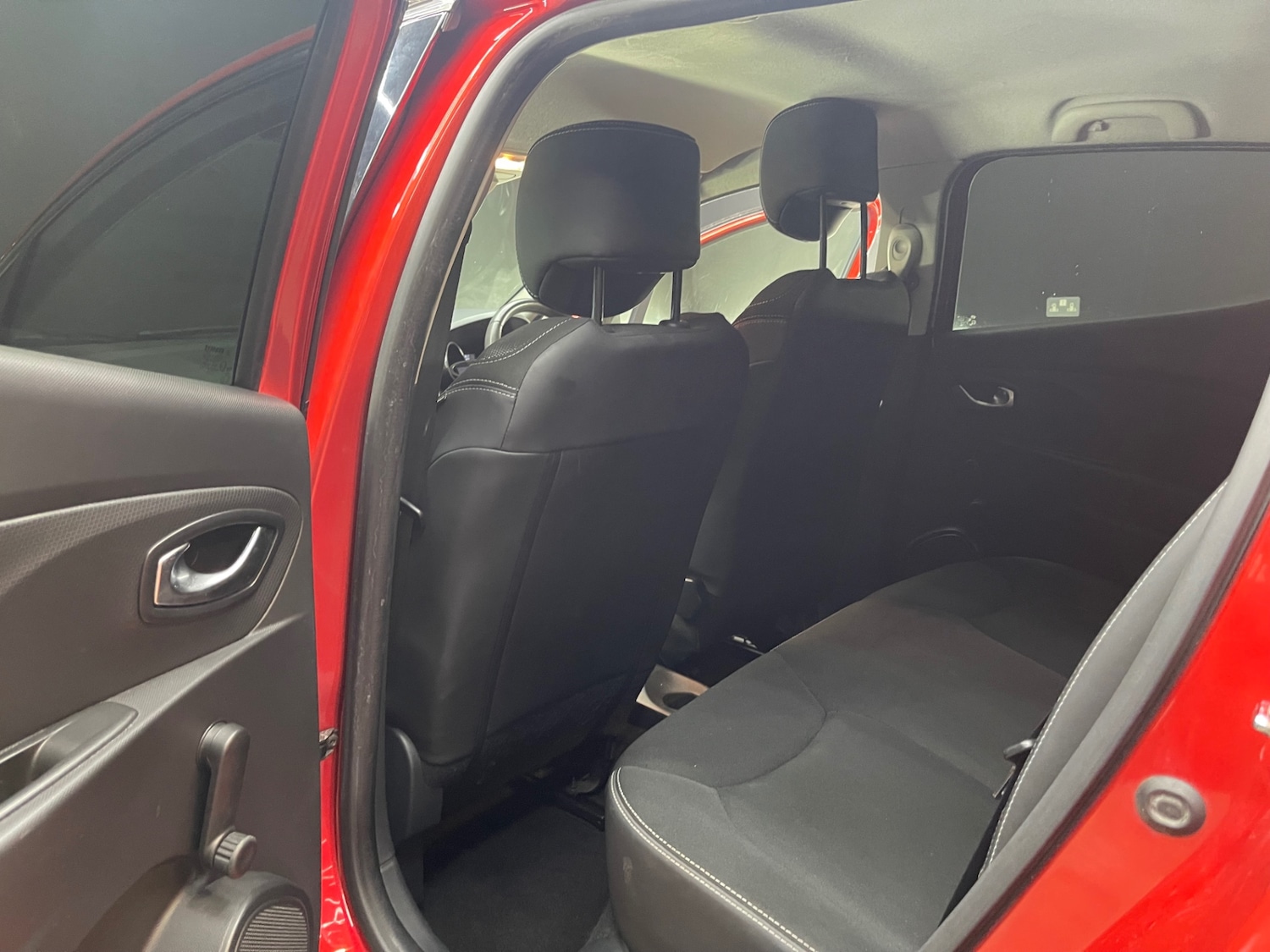 Used Renault Clio 2015 for sale - 77581881: Photo 14