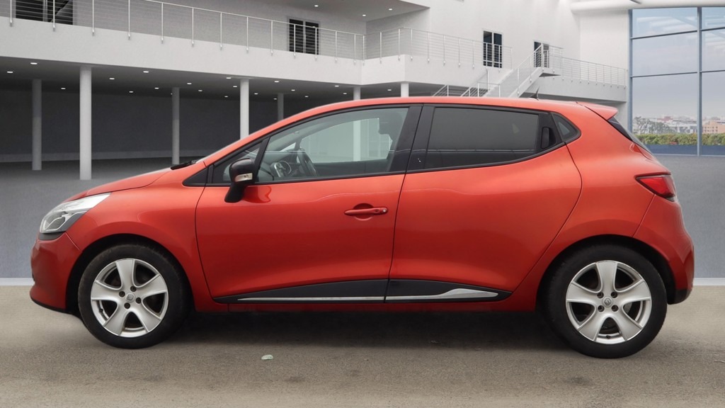 Used Renault Clio 2015 for sale - 77581881: Photo 6