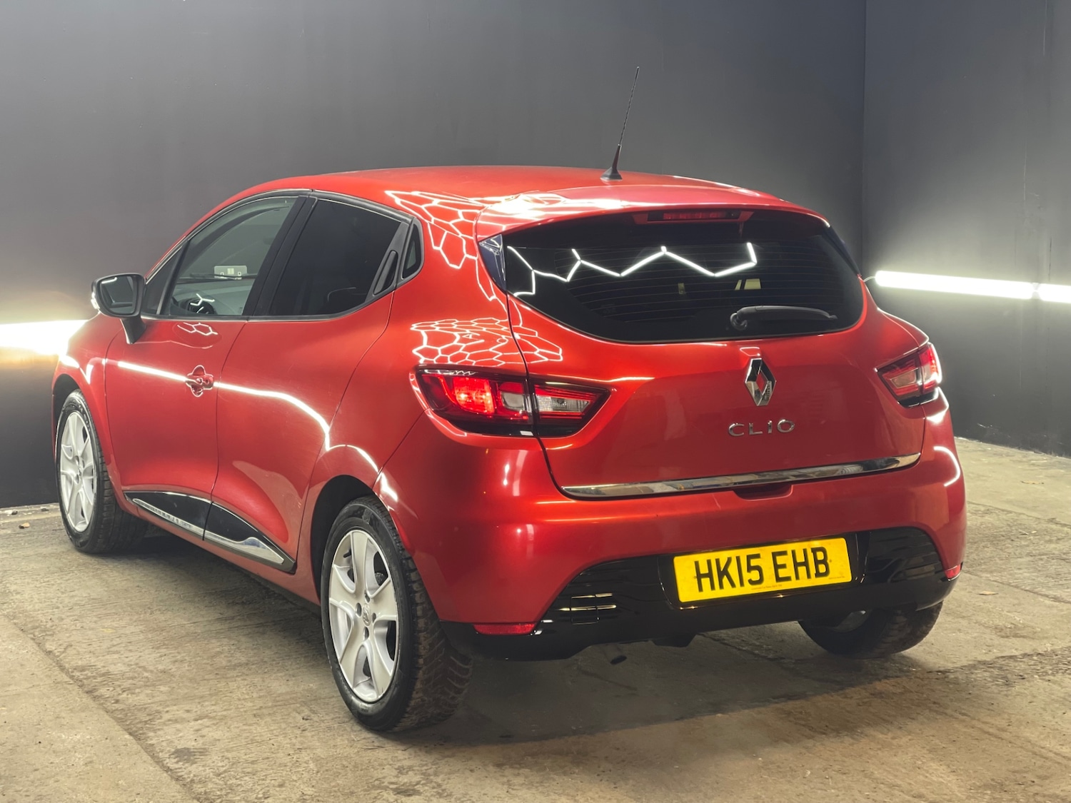 Used Renault Clio 2015 for sale - 77581881: Photo 8