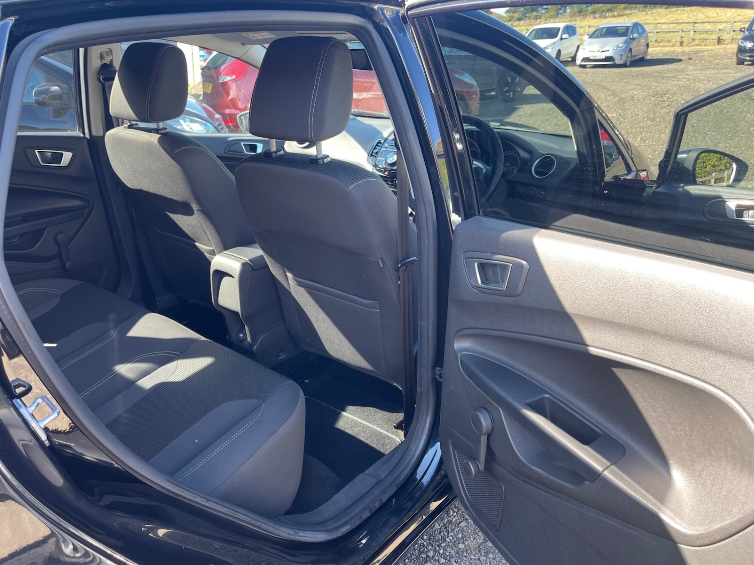 Used Ford Fiesta 2015 for sale - 76047551: Photo 12