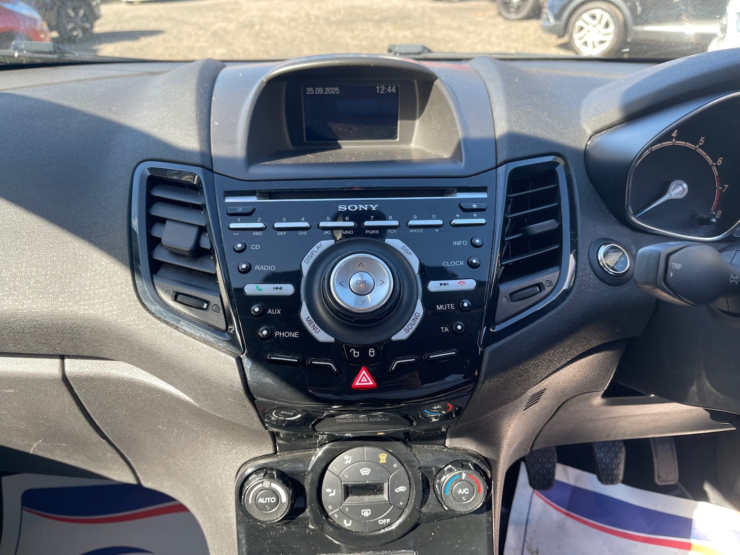 Used Ford Fiesta 2015 for sale - 76047551: Photo 14