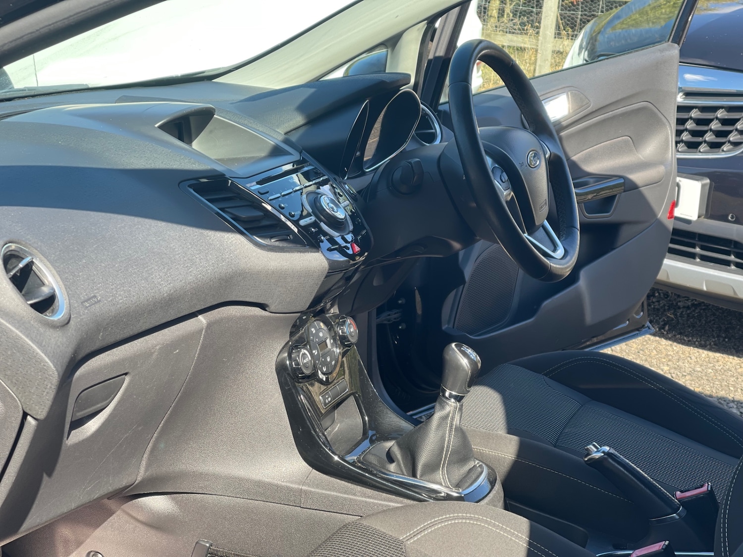 Used Ford Fiesta 2015 for sale - 76047551: Photo 21