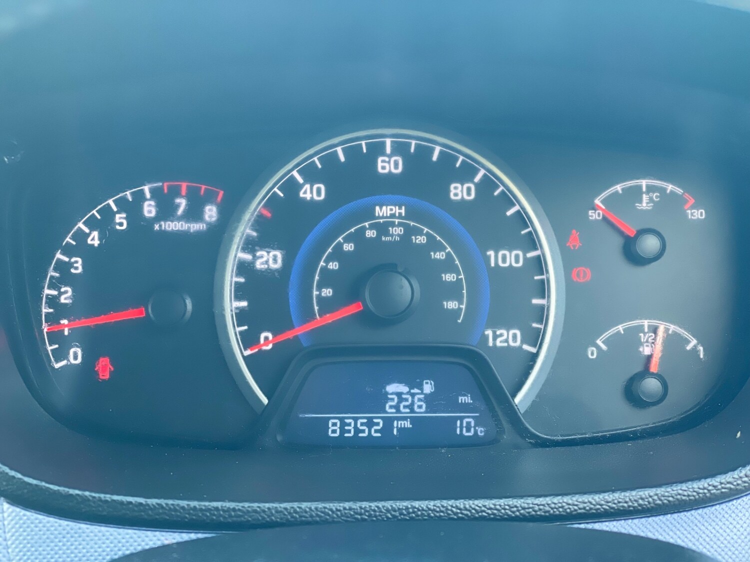 Used Hyundai i10 2015 for sale - 76382619: Photo 12