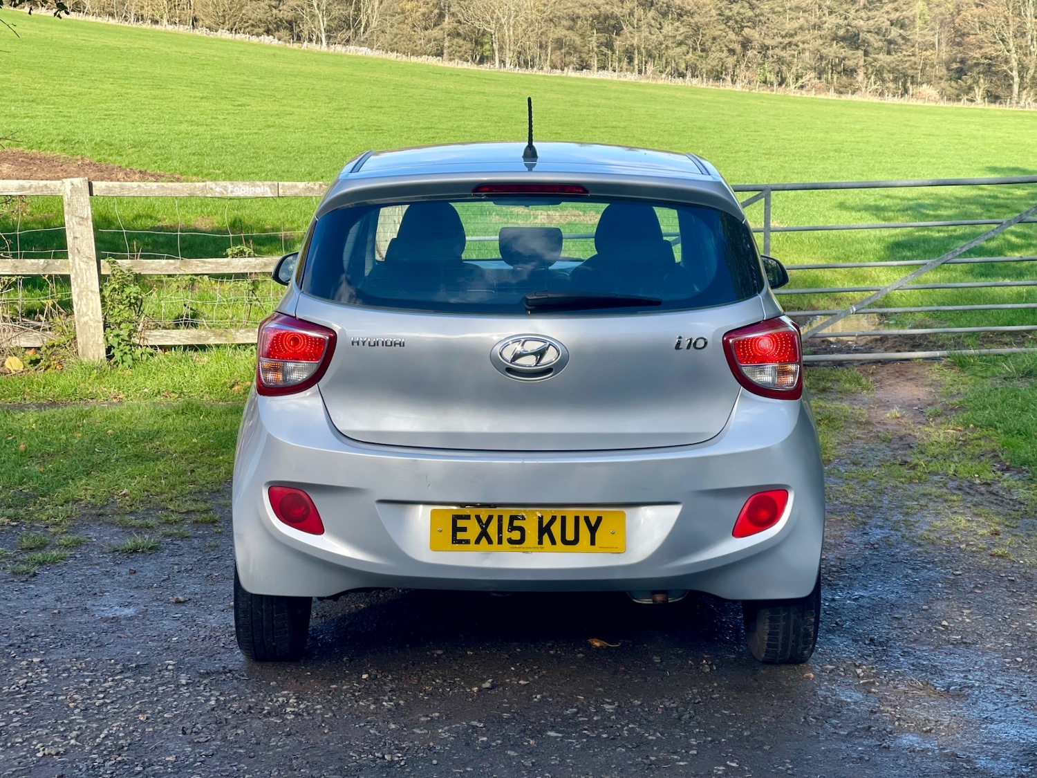 Used Hyundai i10 2015 for sale - 76382619: Photo 6