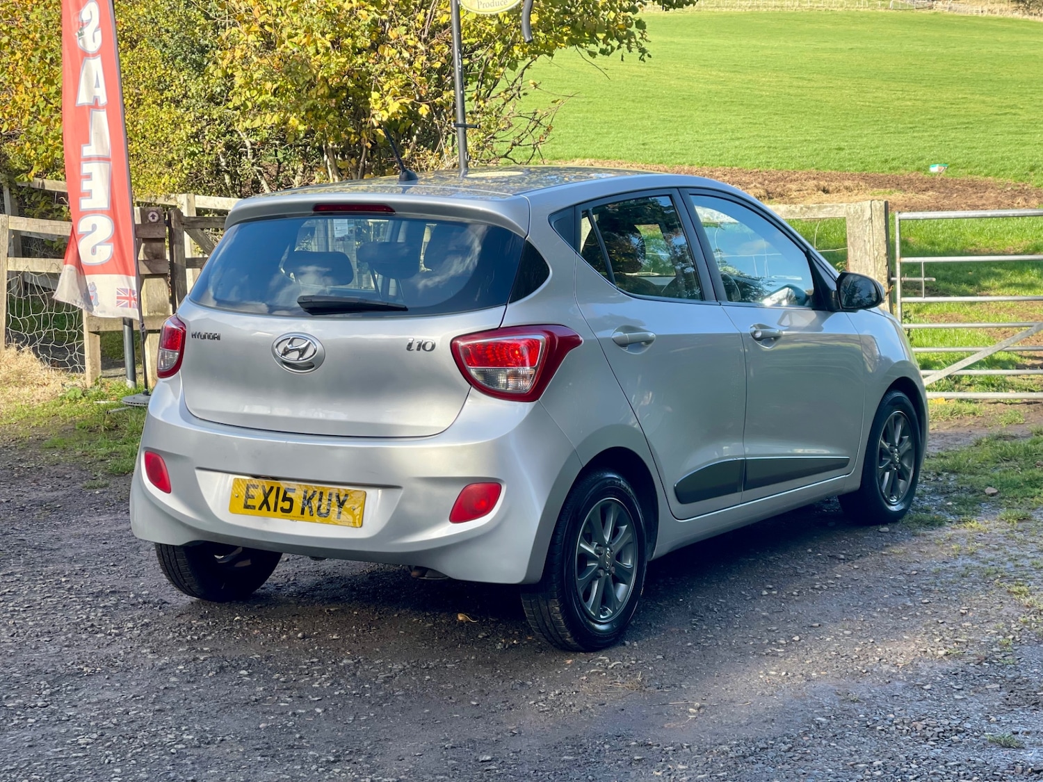 Used Hyundai i10 2015 for sale - 76382619: Photo 7